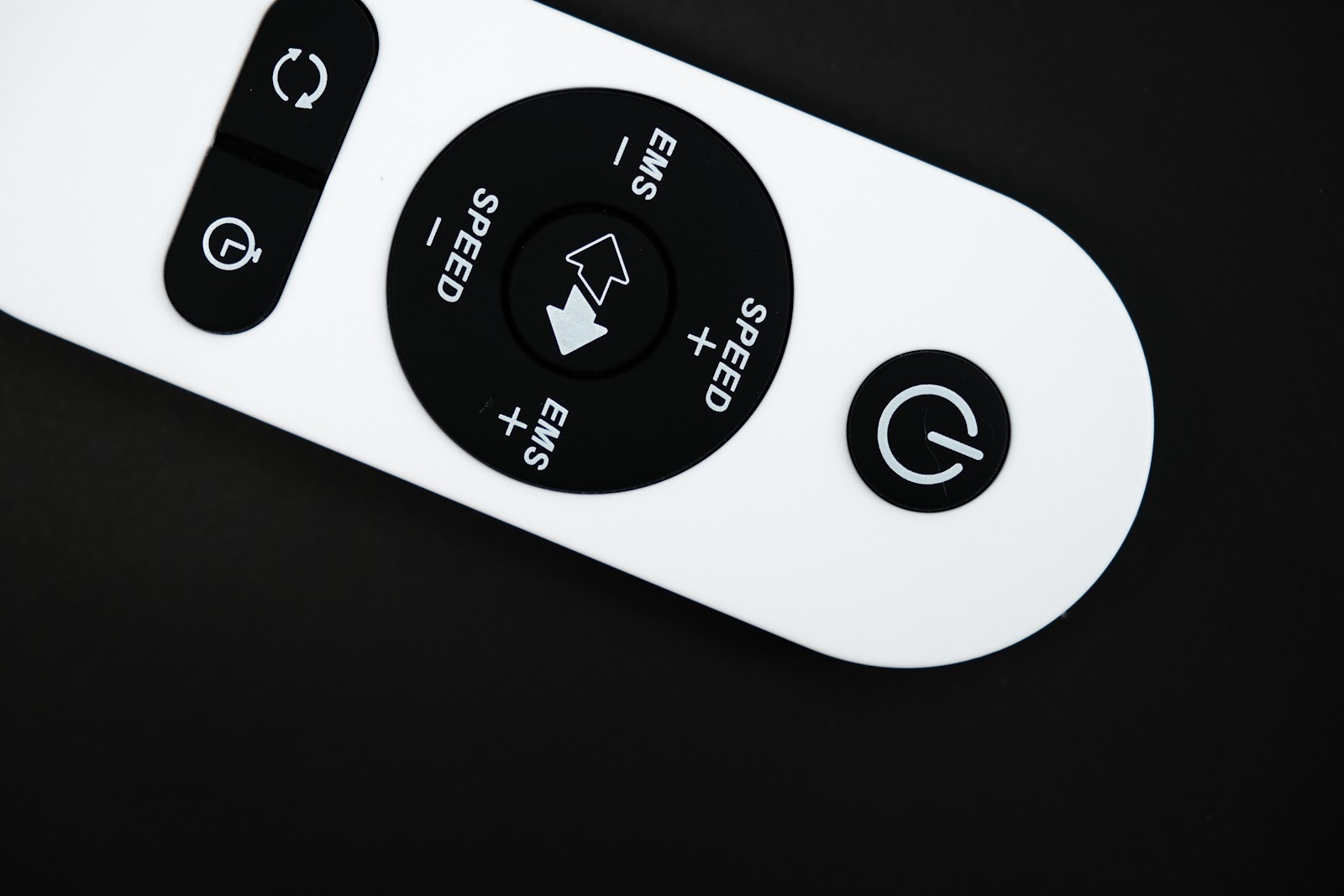 Pulse Step — Remote control: Adjust speed, EMS and power without leaving your seat.